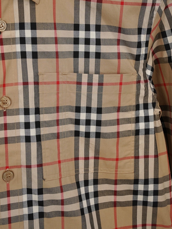 ブランドシャツ角部分ディテール